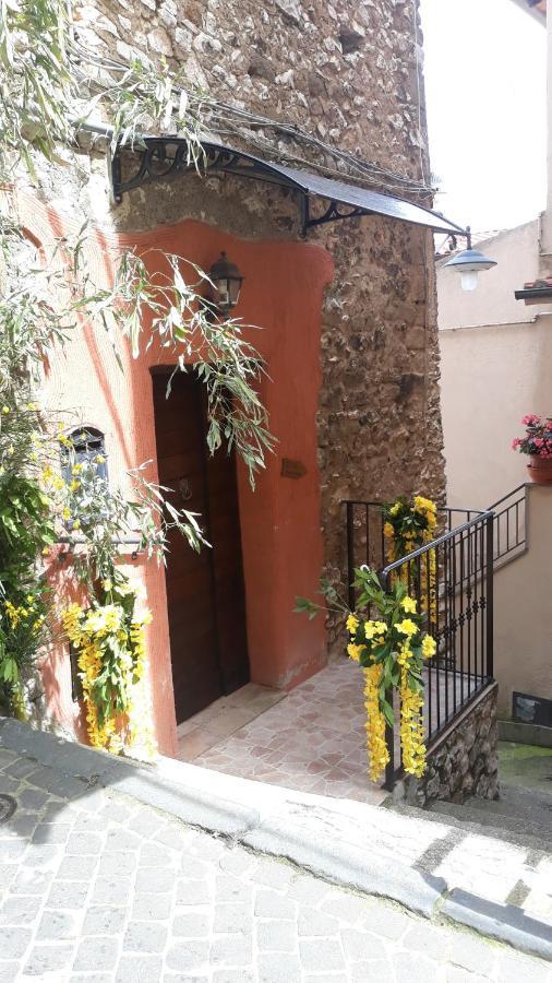 Appartamento Roccia Dambra Cori Esterno foto