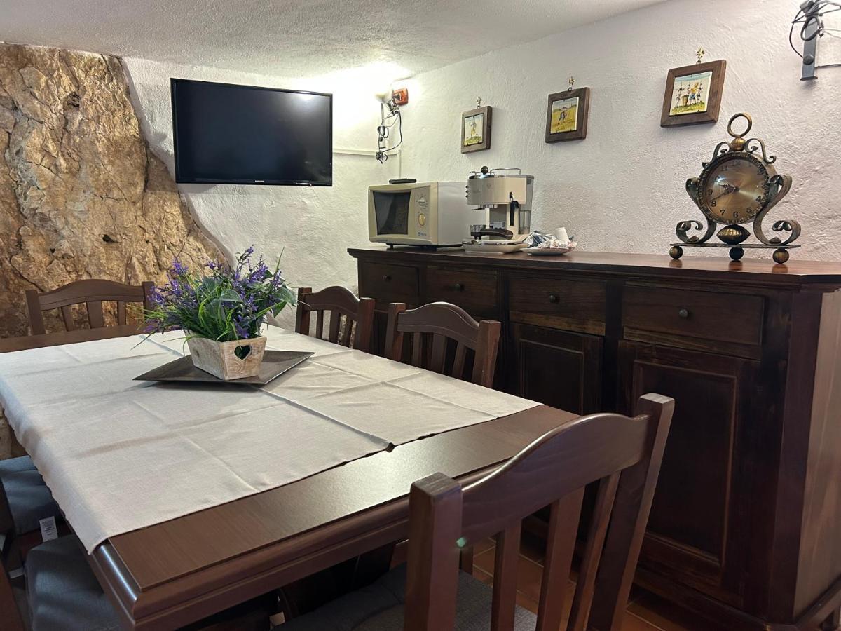 Appartamento Roccia Dambra Cori Esterno foto
